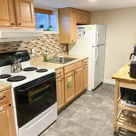 Rare Find Spacious Basement Apartment With Parking Washington Exterior foto