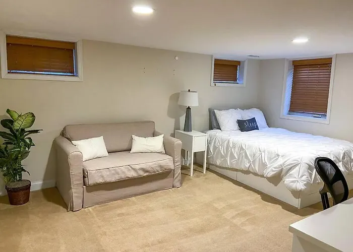 Rare Find Spacious Basement Apartment With Parking